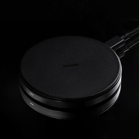 Drop Classic Leather Wireless Charger - Black - ZEITGEIST